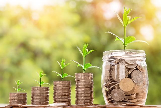 Analyzing the Advantages of Long-Term Stock Investments: Grow Wealth Wisely
